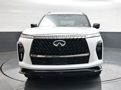 New 2026 INFINITI QX80 4WD image 8
