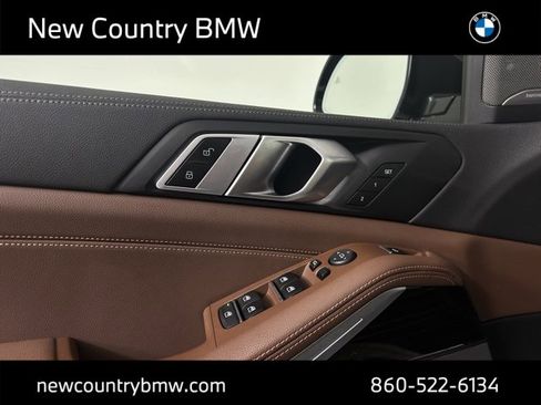 Used 2021 BMW X5 xDrive40i w/ Premium Package image 12