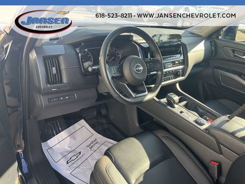 Used 2023 Nissan Pathfinder SL w/ SL Premium Package AWD/4WD image 10