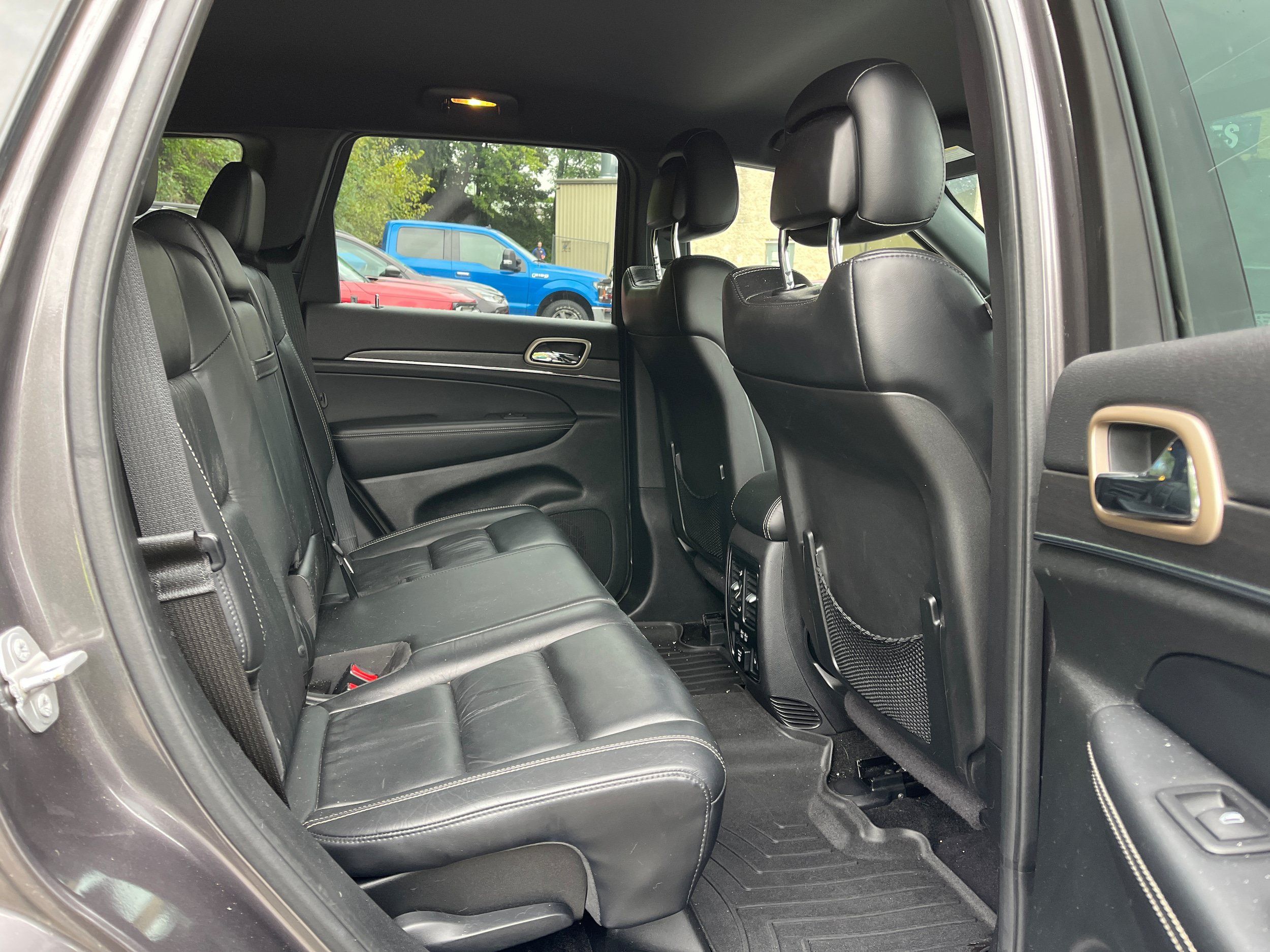 Used 2015 Jeep Grand Cherokee Limited w/ Trailer Tow Group IV AWD/4WD image 5