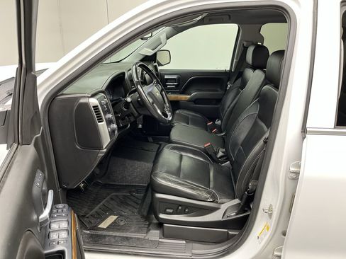 Used 2018 Chevrolet Silverado 1500 LTZ w/ Sport Package AWD/4WD image 3