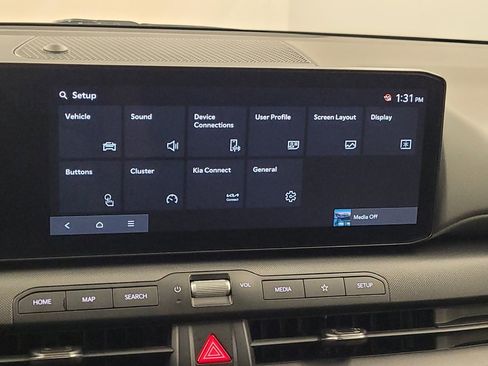 Used 2025 Kia K4 FWD image 25