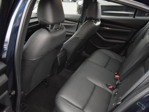 Used 2025 MAZDA MAZDA3 s image 8