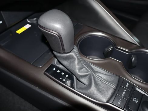 Used 2024 Toyota Camry XSE FWD image 28
