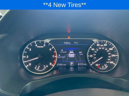 Used 2020 Nissan Altima 2.5 SR w/ Premium Package FWD image 7