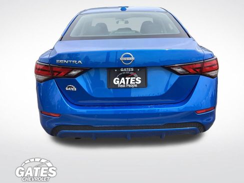 Used 2025 Nissan Sentra SV FWD image 8