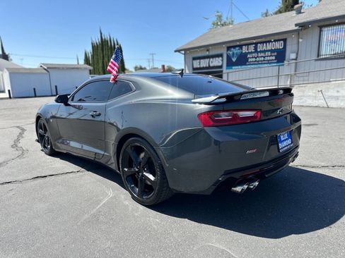 Used 2018 Chevrolet Camaro SS image 4