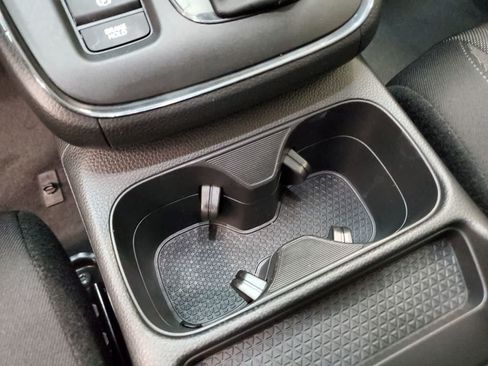 Certified 2025 Honda CR-V LX image 8