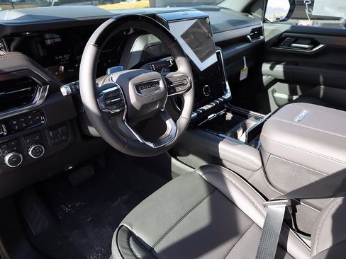 New 2026 GMC Yukon XL Denali w/ Advanced Technology Package image 12