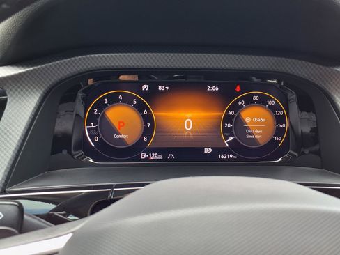 Used 2025 Volkswagen Atlas Peak Edition SE image 13