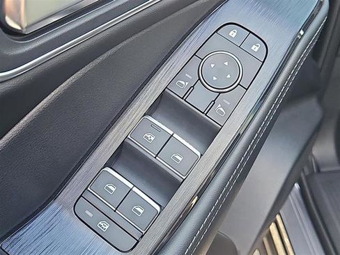 New 2026 Nissan Rogue Platinum w/ Platinum Premium Package image 19