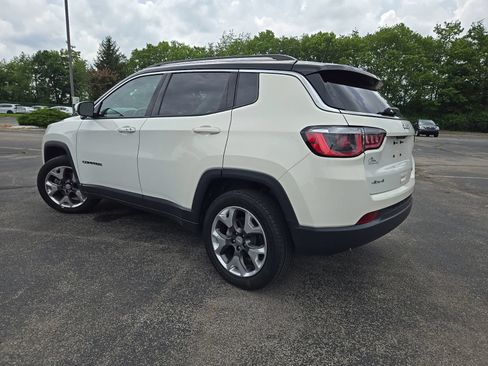 Used 2019 Jeep Compass Limited AWD/4WD image 10