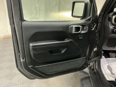 Used 2021 Jeep Gladiator Sport AWD/4WD image 20