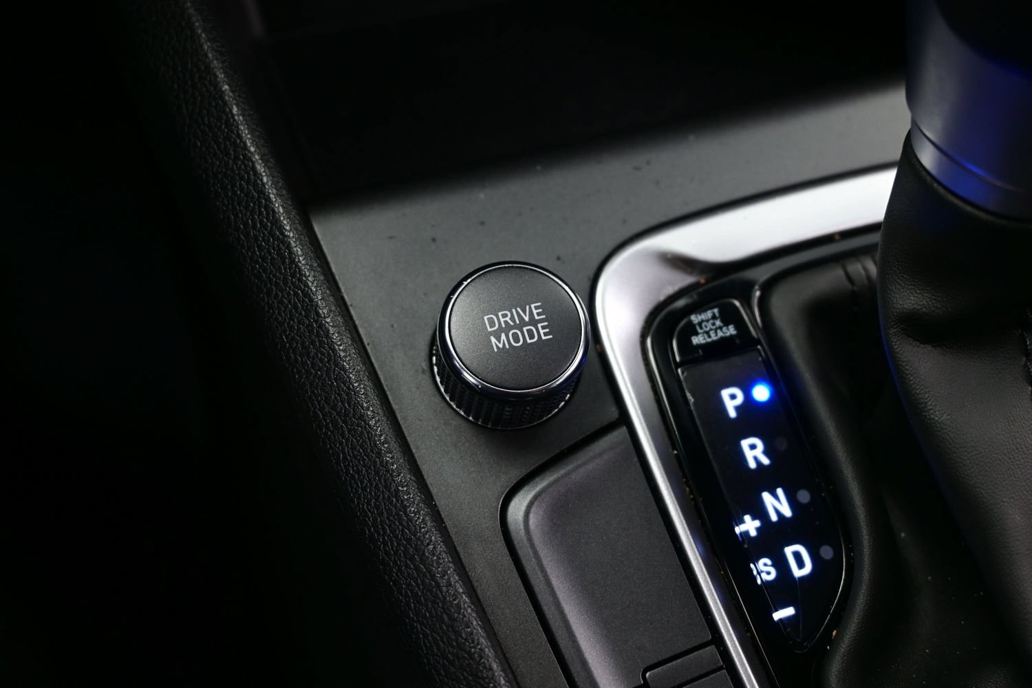 Certified 2023 Hyundai Kona SEL AWD/4WD image 22