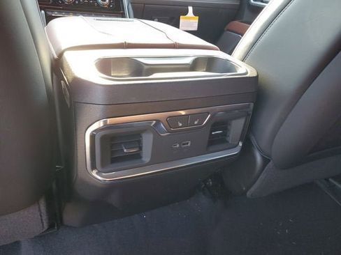 New 2026 GMC Sierra 2500 Denali Ultimate image 17