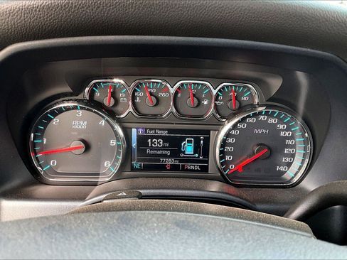 Used 2018 Chevrolet Silverado 1500 LT image 19