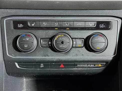 Used 2019 Volkswagen Atlas SE w/ Panoramic Sunroof Package AWD/4WD image 17