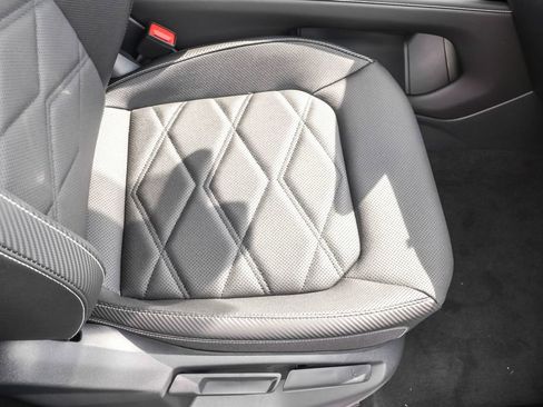 New 2026 Volkswagen Atlas Cross Sport SE image 43