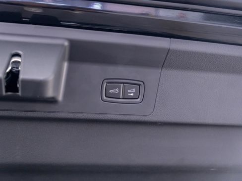 Certified 2025 Porsche Panamera 4 AWD/4WD image 32