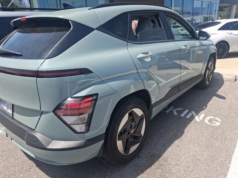 Used 2024 Hyundai Kona SEL FWD image 3