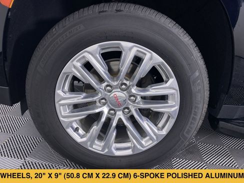 Certified 2022 GMC Yukon SLT w/ SLT Premium Package AWD/4WD image 16