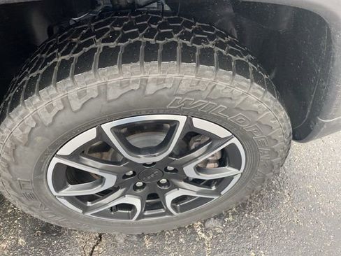 Used 2024 Jeep Compass Trailhawk w/ Trailhawk Elite Group image 17