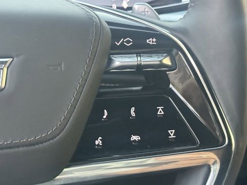 Used 2025 Cadillac Escalade Sport Platinum w/ LPO, ONYX Package image 24