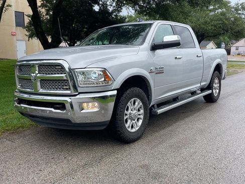 Used 2018 RAM 2500 Laramie w/ Convenience Group RWD image 1