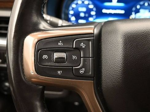 Used 2024 Chevrolet Suburban High Country AWD/4WD image 12