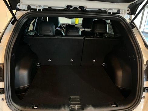 Used 2025 Jeep Compass Limited image 31