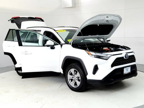 Certified 2024 Toyota RAV4 XLE w/ Convenience Package AWD/4WD image 12