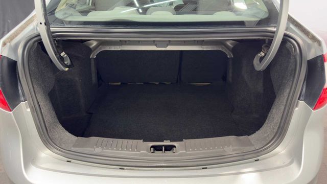 Used 2015 Ford Fiesta SE FWD image 31