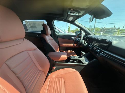 New 2026 Kia Sportage SX image 13