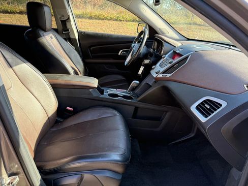 Used 2011 GMC Terrain SLT image 25