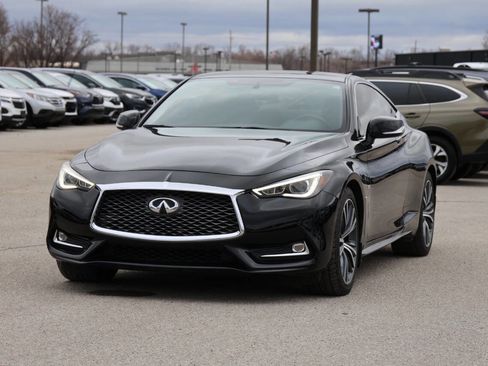 Used 2018 INFINITI Q60 3.0t Luxe w/ Sensory Package 3.0T Luxe image 6