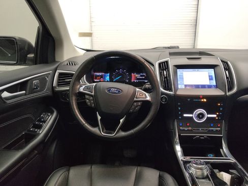 Used 2020 Ford Edge Titanium w/ Equipment Group 301A FWD image 22