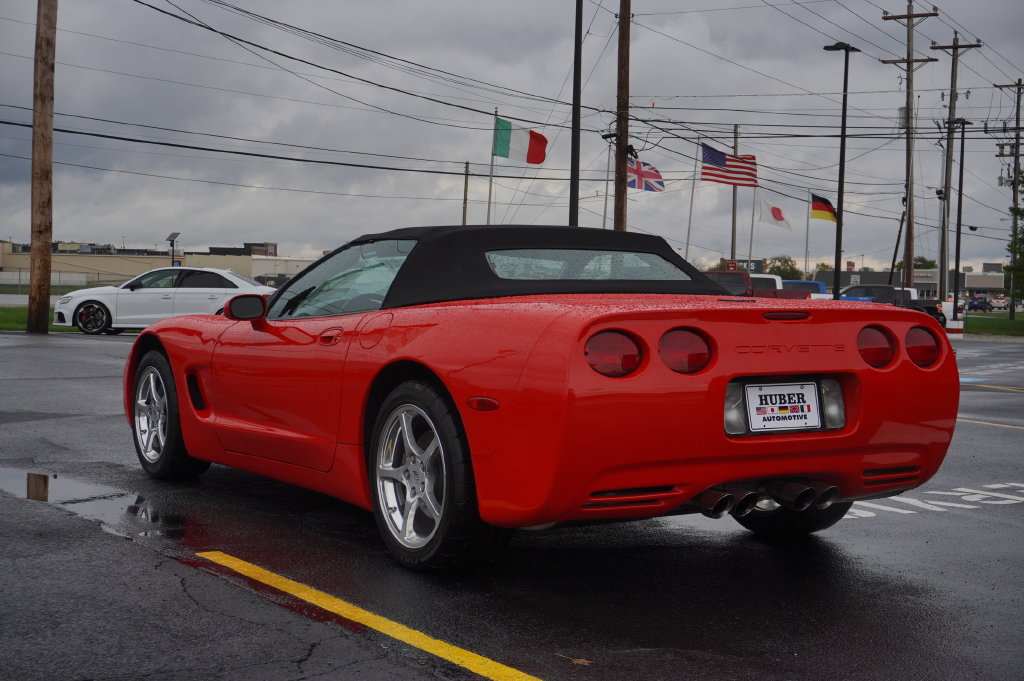 Used 2000 Chevrolet Corvette Convertible w/ Memory Pkg RWD image 6