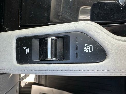 Used 2020 Kia Telluride SX w/ SX Prestige Package AWD/4WD image 36