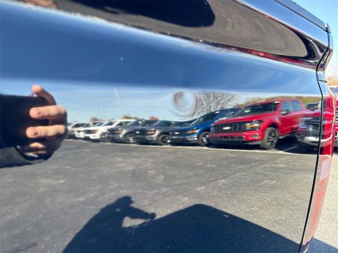 Used 2019 Chevrolet Silverado 2500 LTZ w/ Duramax Plus Package image 36