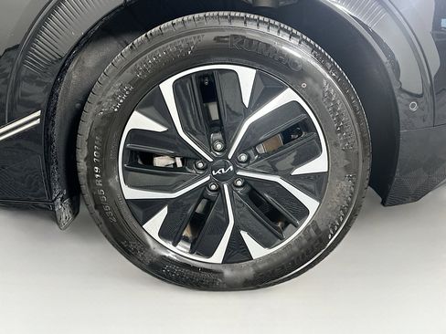 Used 2024 Kia EV6 Wind w/ Wind Technology Package RWD image 11