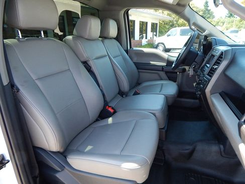 Used 2022 Ford F250 XL w/ Power Equipment Group image 17