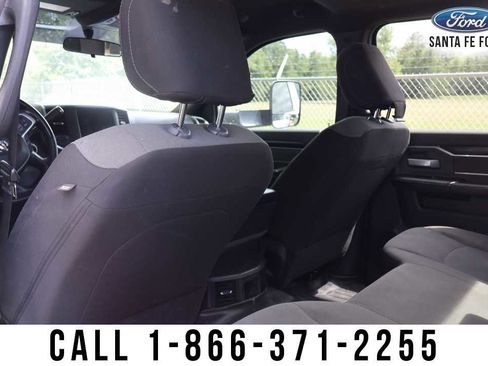 Used 2022 RAM 2500 Big Horn AWD/4WD image 21