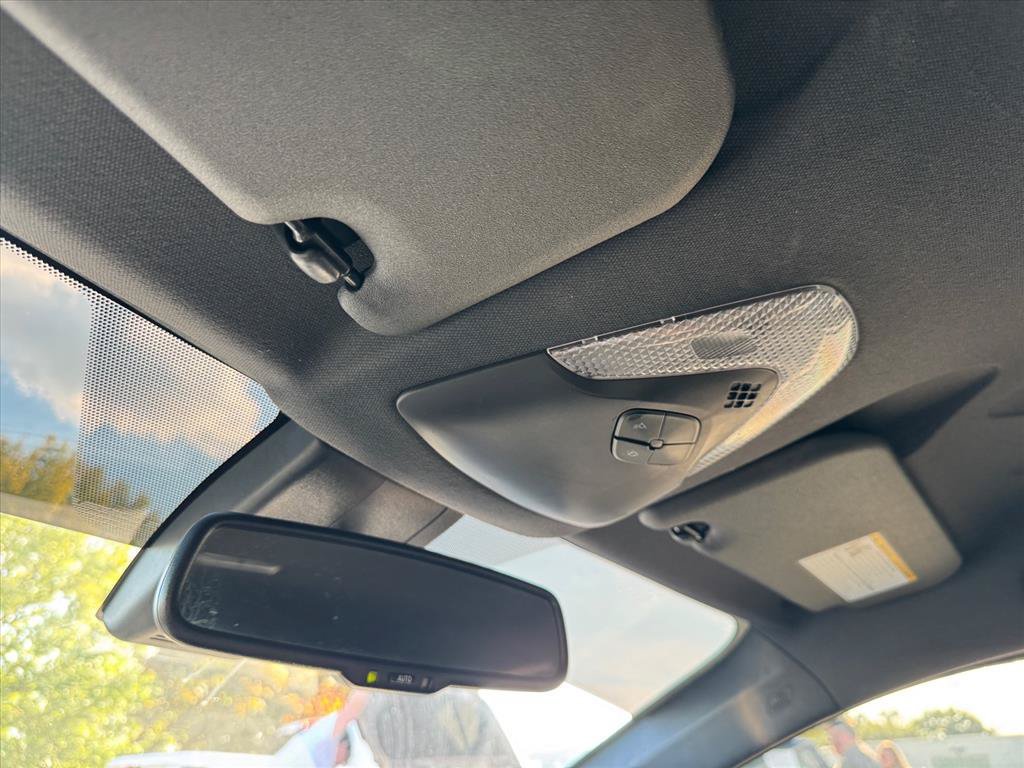 Used 2019 Toyota C-HR XLE FWD image 25