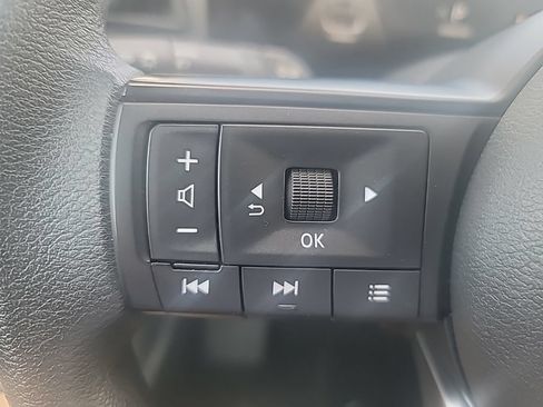 Used 2025 Nissan Kicks S FWD image 20