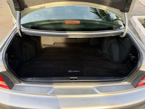 Used 2001 Lexus ES 330 image 10