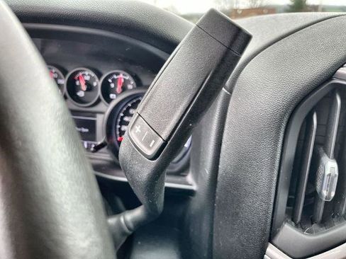 Used 2022 Chevrolet Silverado 1500 Custom AWD/4WD image 15