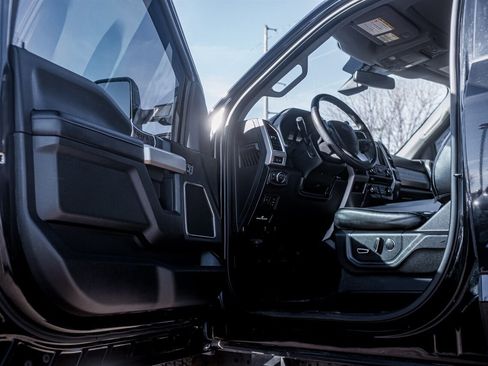 Used 2018 Ford F250 Lariat w/ Lariat Ultimate Package image 16