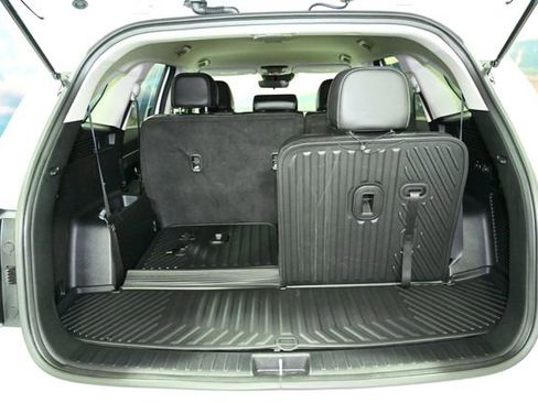 Used 2025 Kia Sorento S image 55