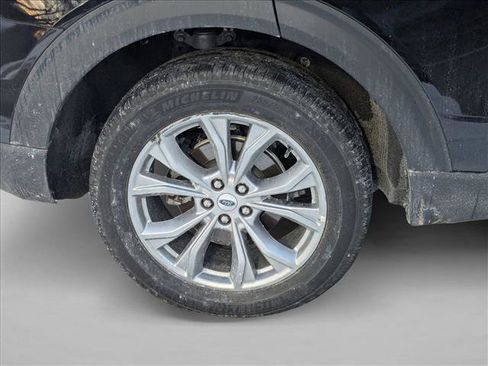 Certified 2023 Ford Explorer XLT w/ Equipment Group 202A image 9