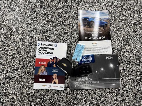 Used 2024 Chevrolet Silverado 1500 LT image 21